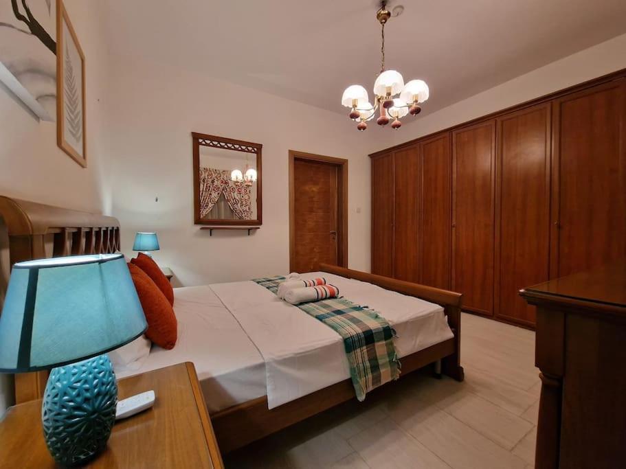 City Center Properties - Modern Two Bedroom Apartment With A Hot Tub And Amazing Location Сент-Полс-Бей Экстерьер фото